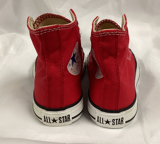 Converse Chuck Taylor All Star Hightops Red Kids Size 13.5 (Previously Owned- Like New Condition)