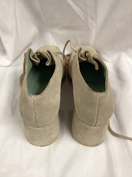 Charles Jourdan Bis Tan Suede Block Heel Shoe Size 7.5 (Previously Owned)