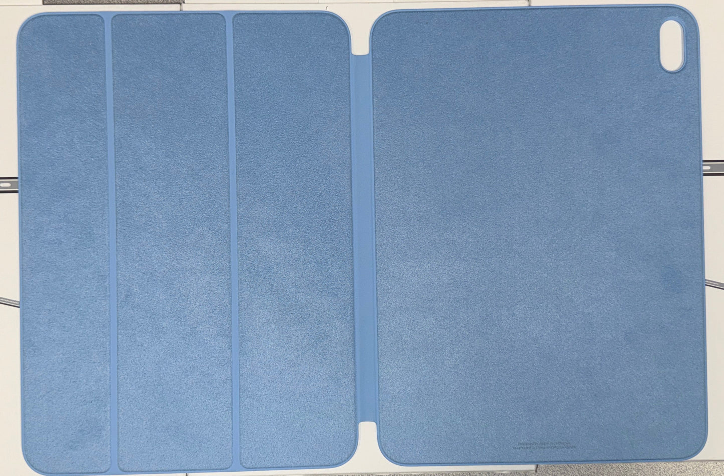 Apple Smart Folio - iPad 10th generation - Sky - Used