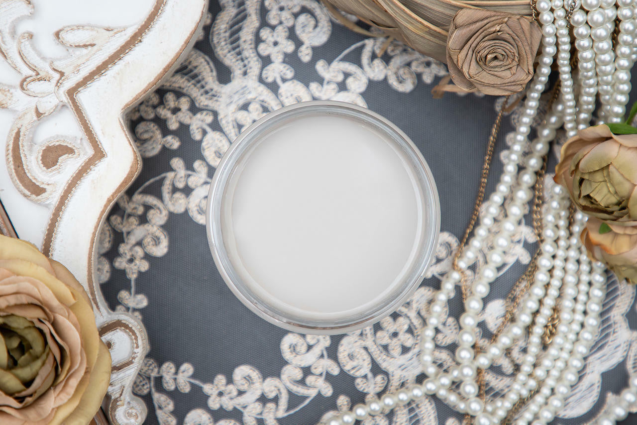 Dixie Belle - French Linen - Chalk Paint 8 oz