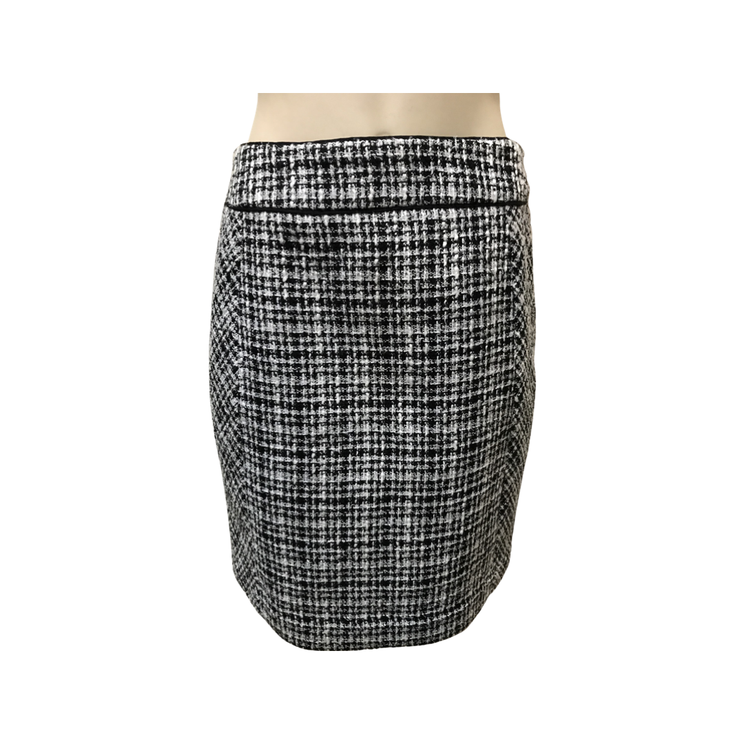 Plaid skirt white 2025 house black market