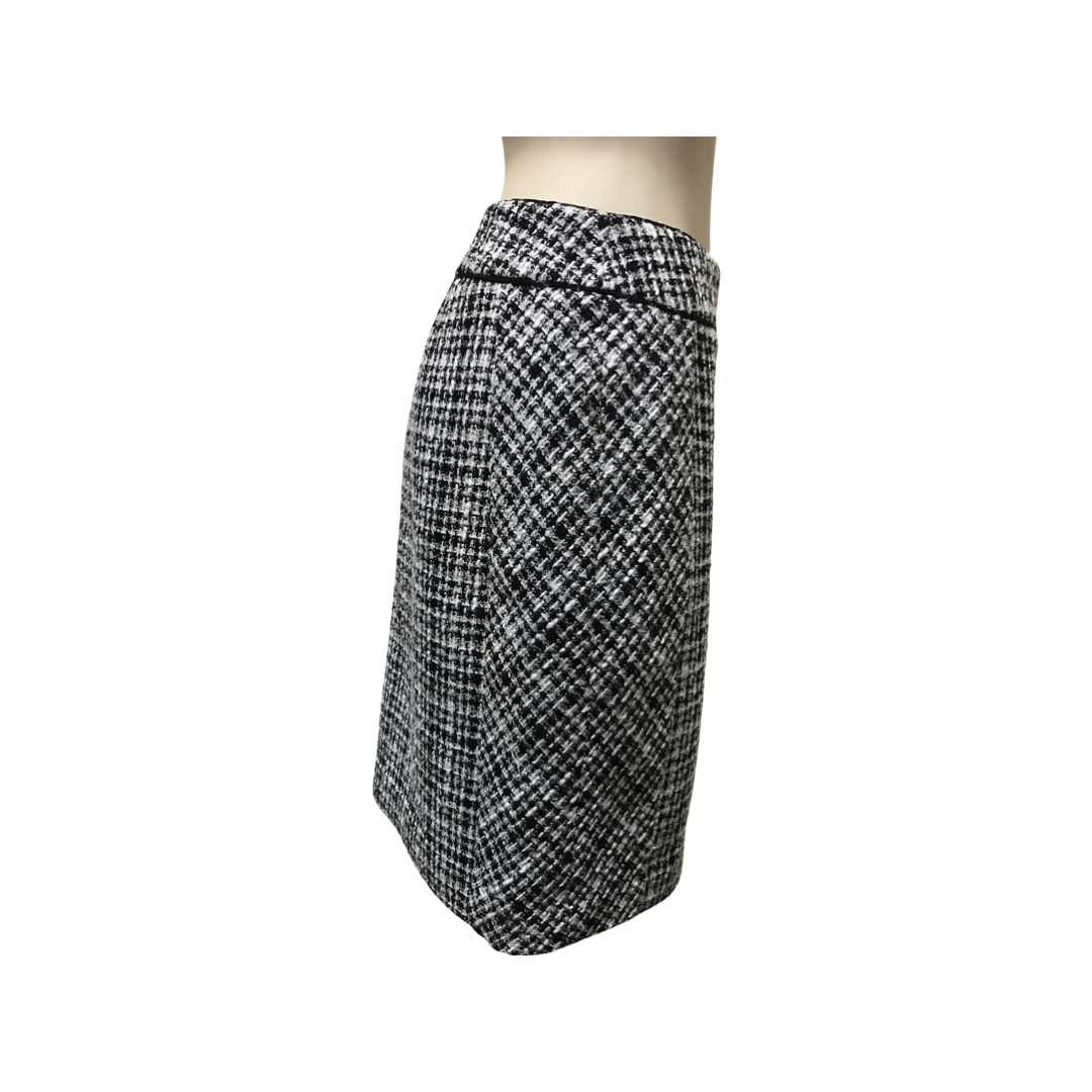 White House Black Market Skirt