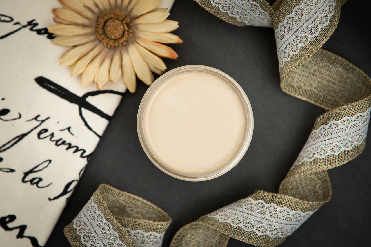 Dixie Belle - Burlap - Chalk Paint 8 oz