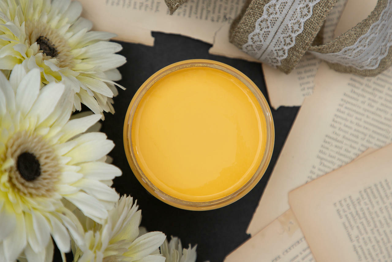 Dixie Belle - Daisy - Chalk Paint 8 oz