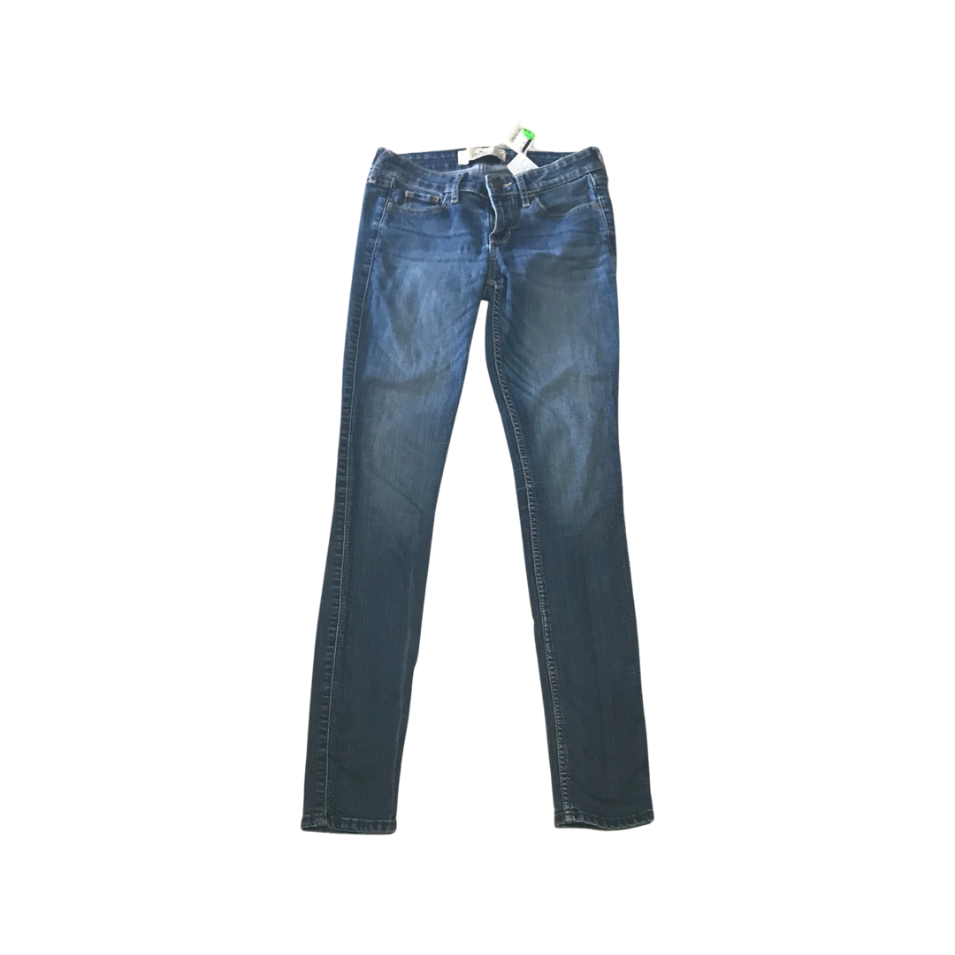 Hollister Mom Jeans Blue Size 28 - $23 (61% Off Retail) - From Chelie