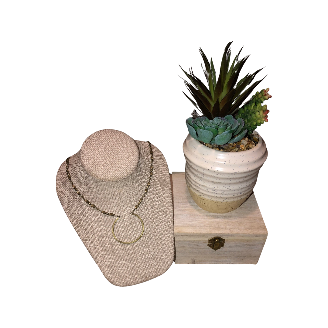 Necklace bronze