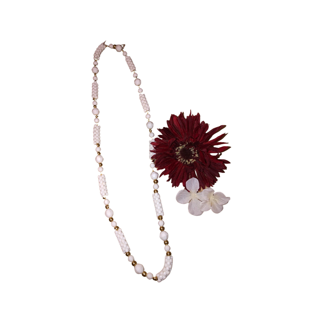 Necklace White and gold beads