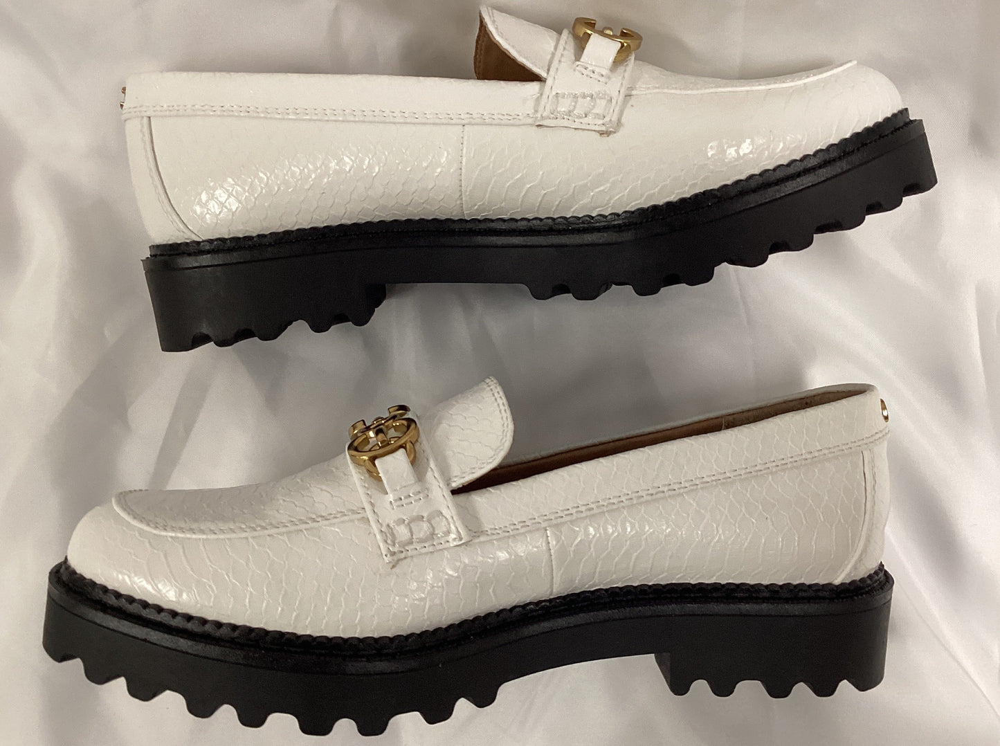 Circus By Sam Edelman Faux Leather Loafers White With Gold Accents Size 8 (Previously Owned- Like New Condition)