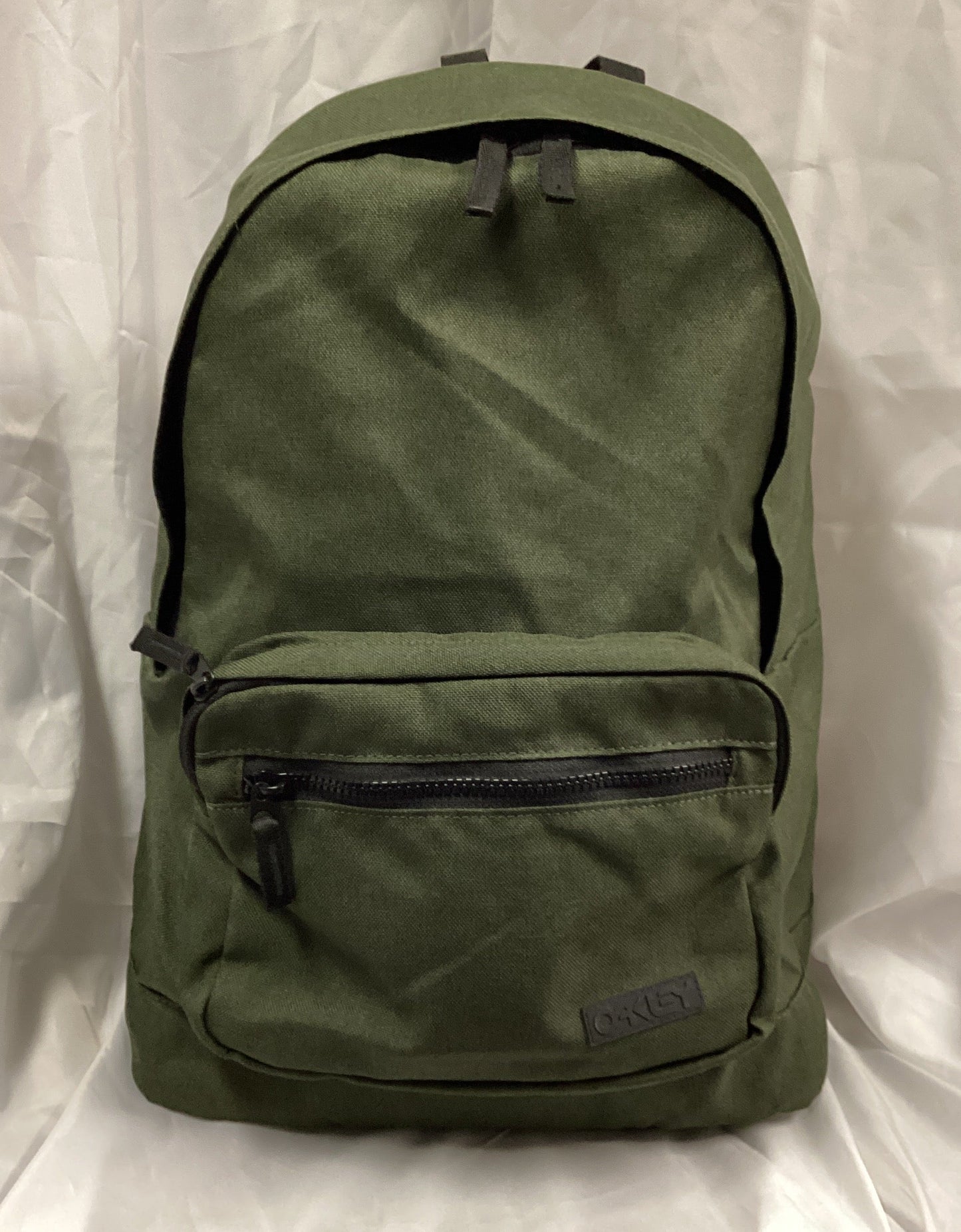 Oakley Transit Everyday Backpack Green (Previously Owned- Like New Condition)