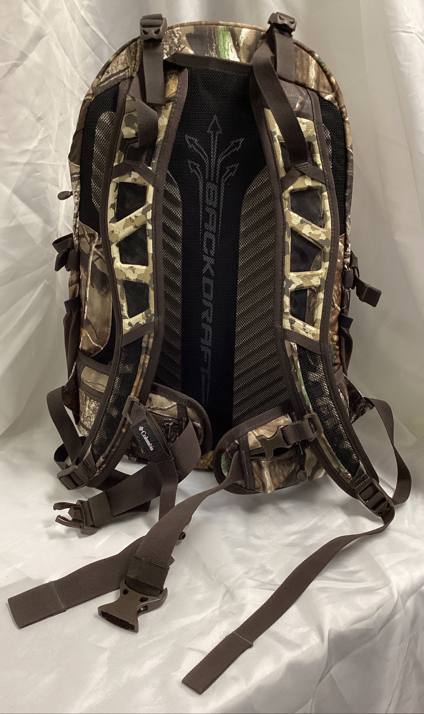 Columbia Performance Hunting Gear Backpack with Raincover (Previously Owned- Like New Condition)