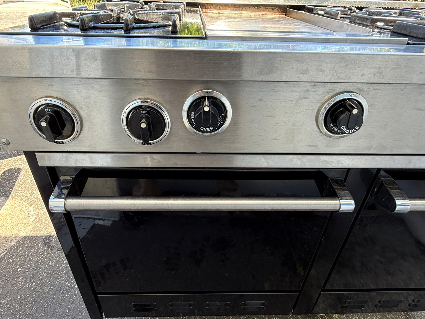 Viking Professional 6 Burner Range with Griddle