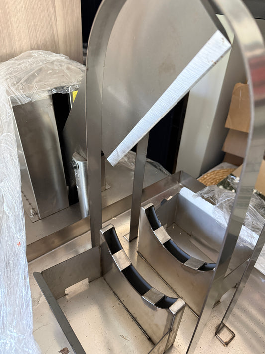 Commercial Coconut Cutter & Milk Extractor Machine