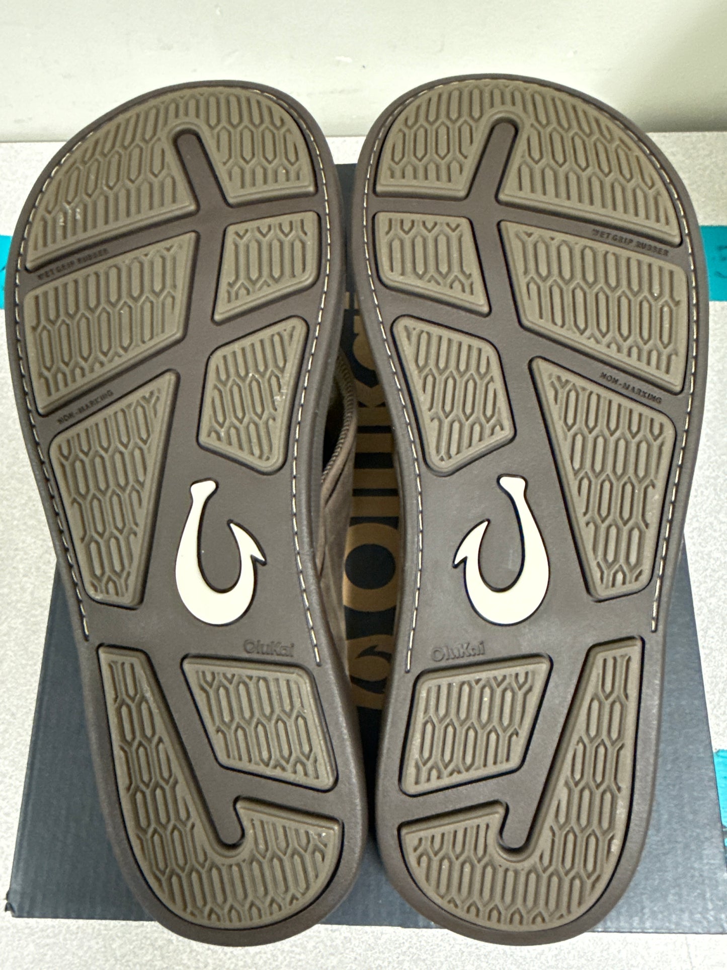 Olukai Tuahine Sandals - Men's Dk Wood - Brown  - Size 10 - NWT