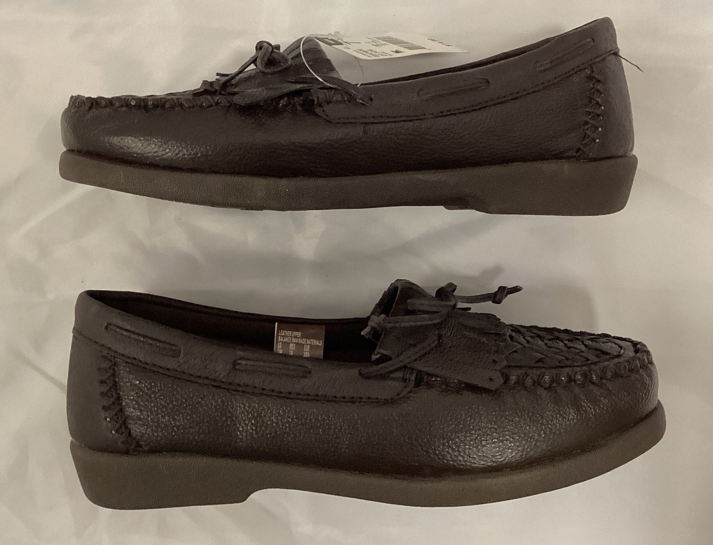 Basic Editions Women's Eloise Leather Wide Width Moccasin Brown Size 7 (Previously Owned- Like New Condition)