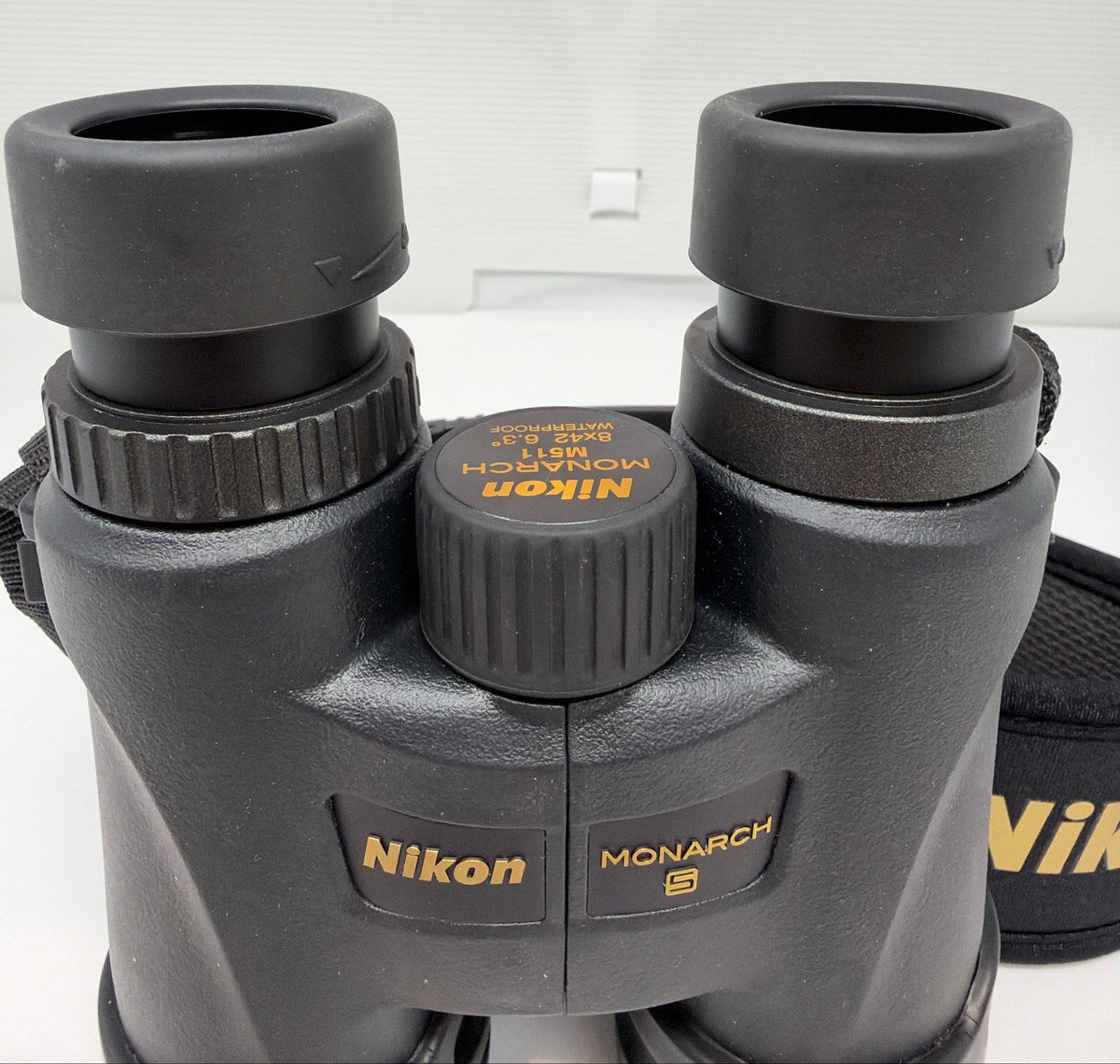 Nikon Monarch 5 M511 8X42 Waterproof Binoculars
