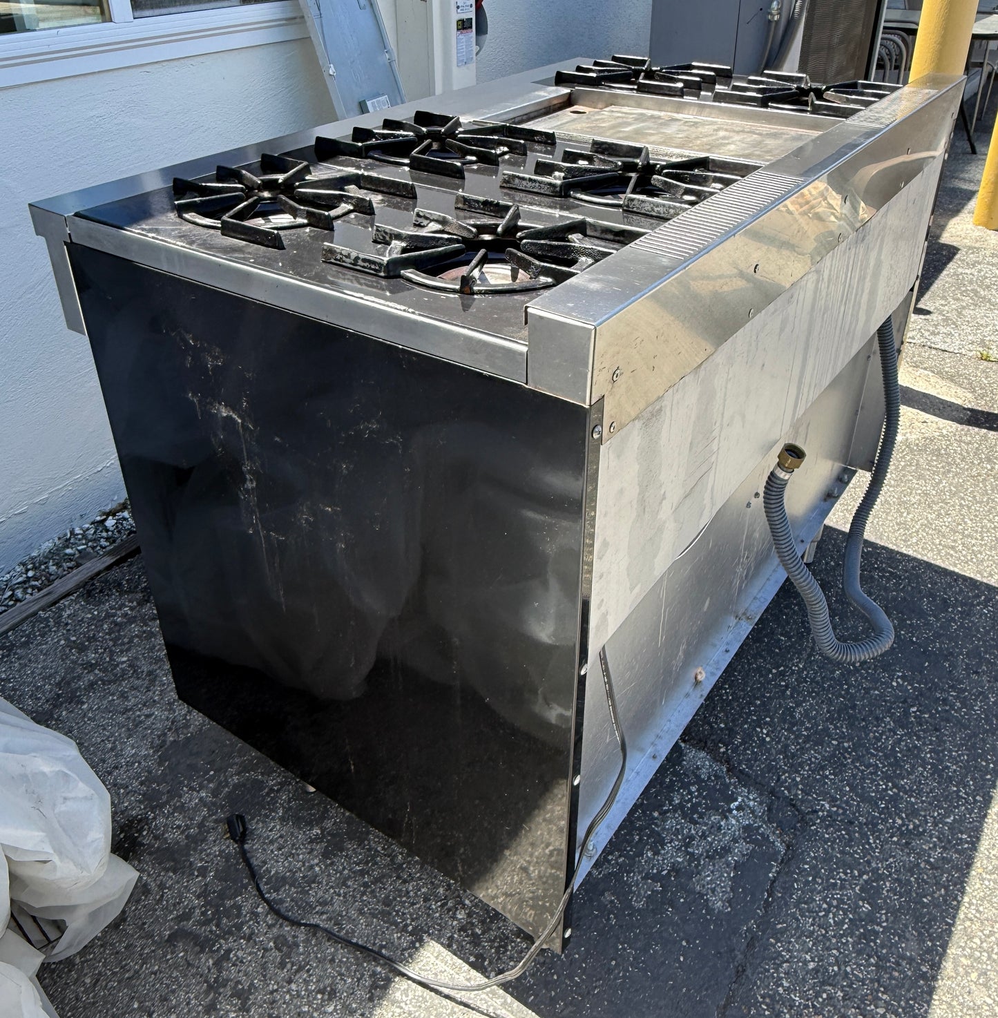 Viking Professional 6 Burner Range with Griddle