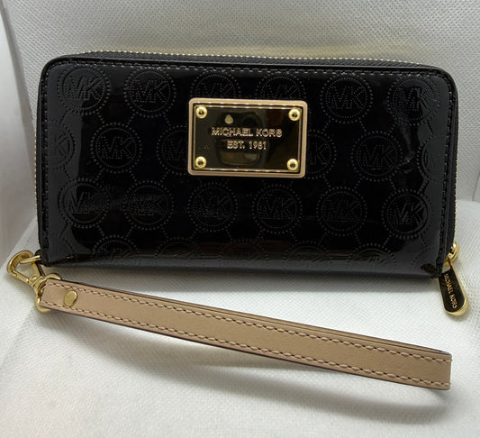 Michael Kors Black and Gold Patent Leather Woman's Wallet – Embossed MK Logo - Used