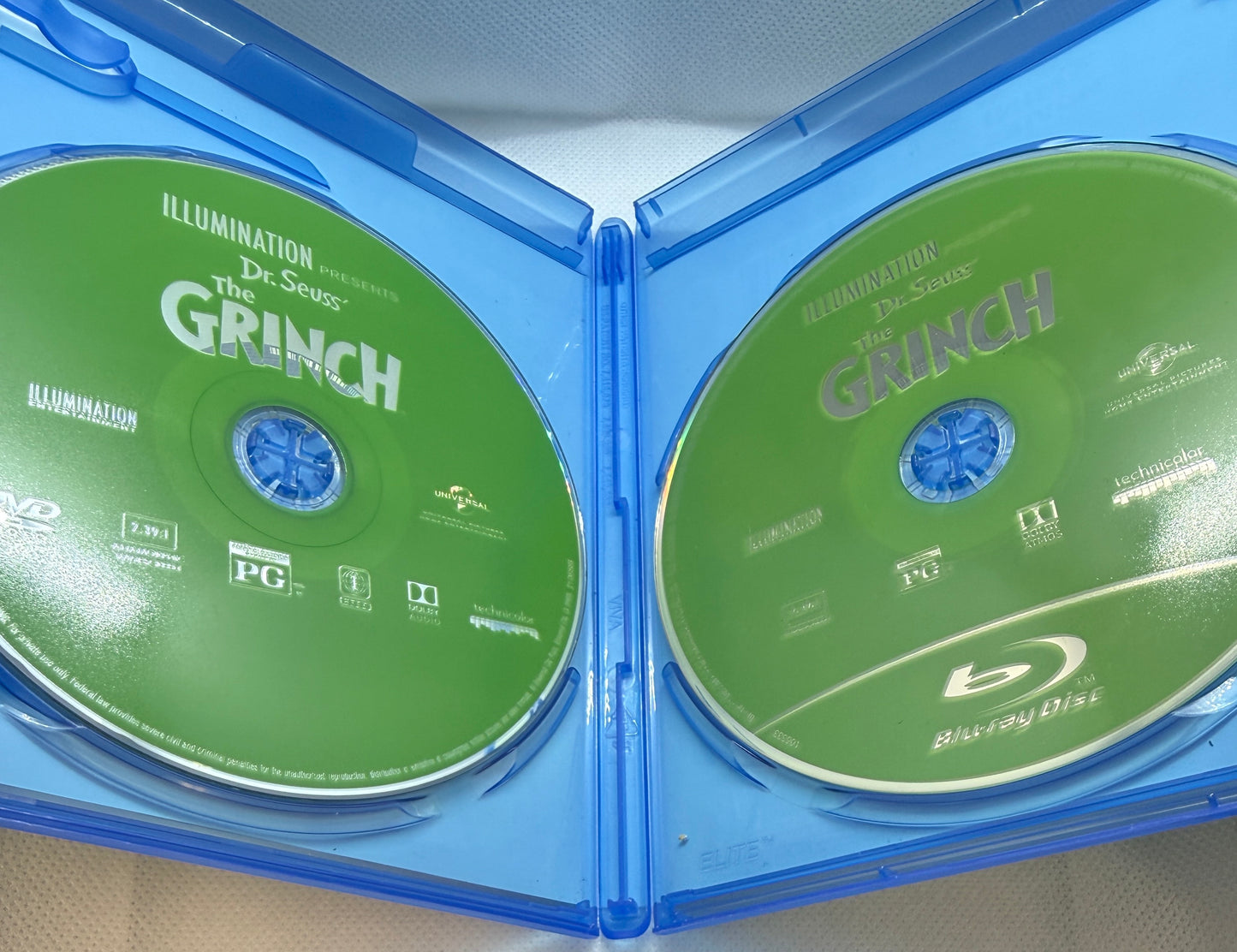 Illumination Presents: Dr. Seuss' The Grinch [Blu-ray + DVD] - Used
