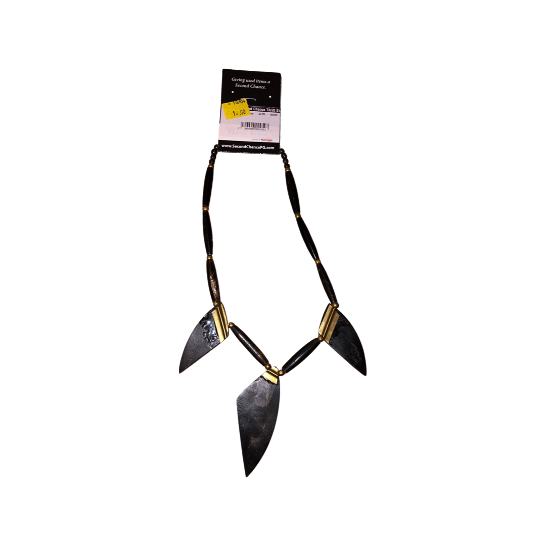 Necklace black and gold