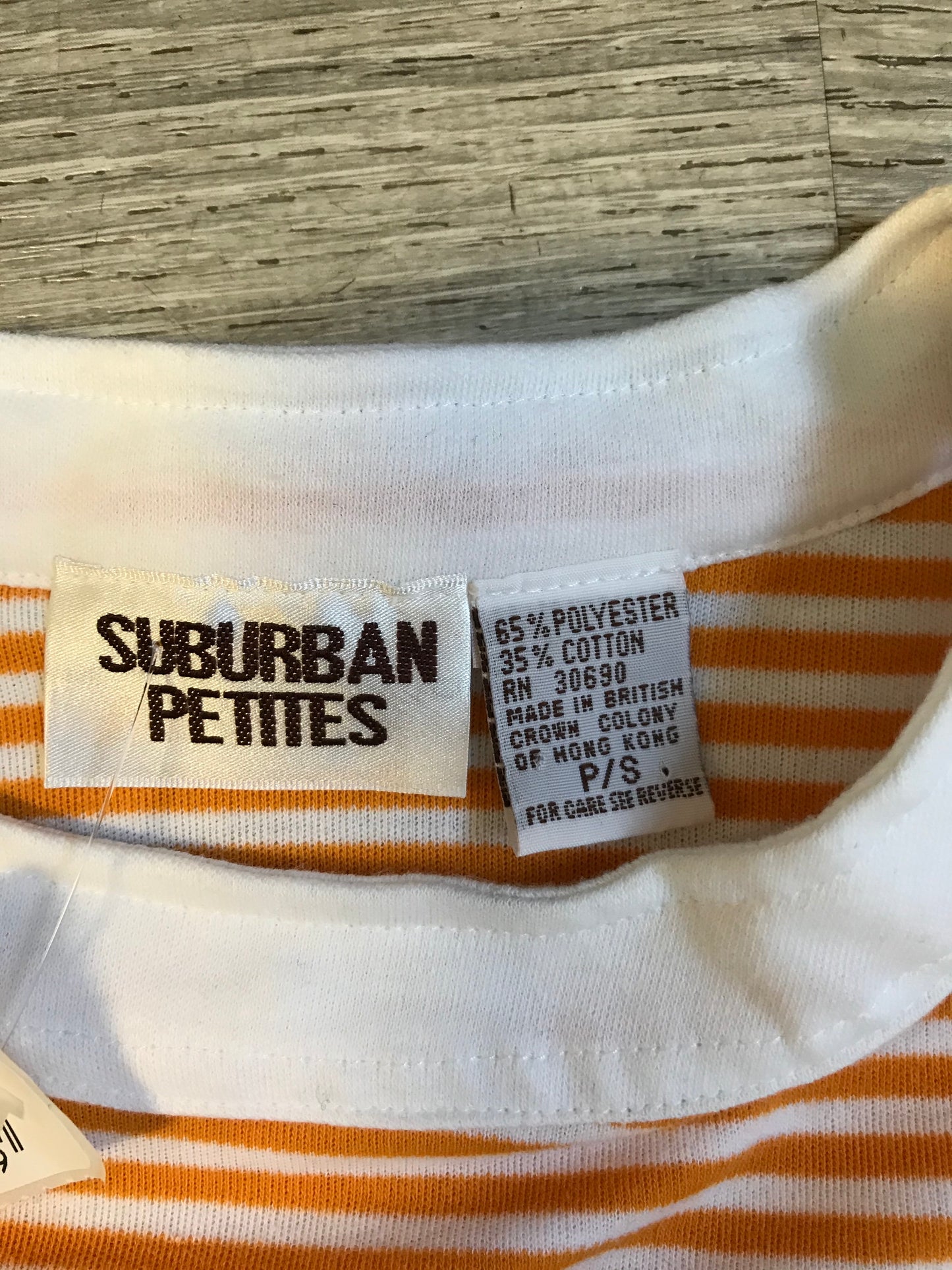 Suburban petites top