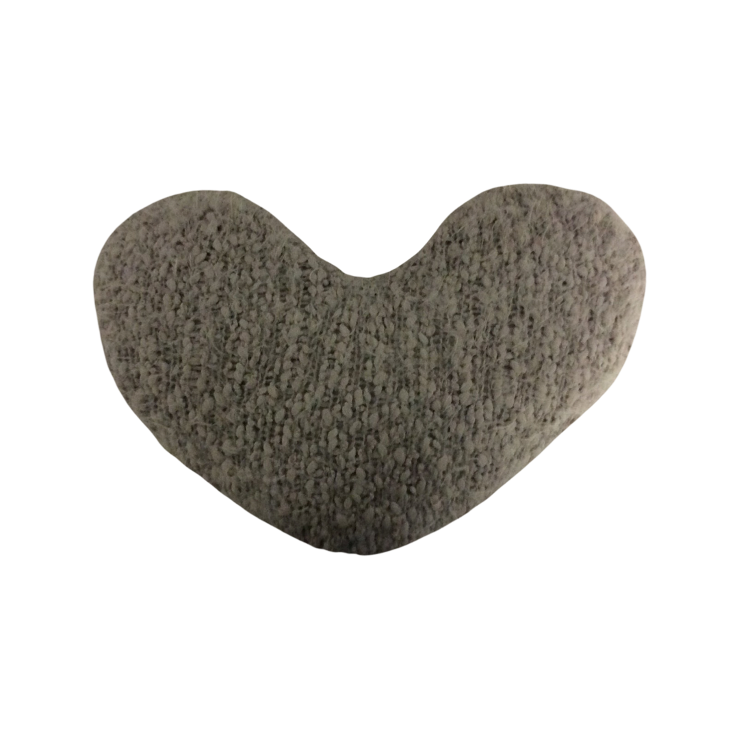 Heart shaped decoration pillow